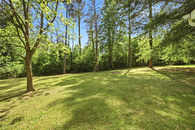 1212 West Oak Highway, Westminster, SC 29693