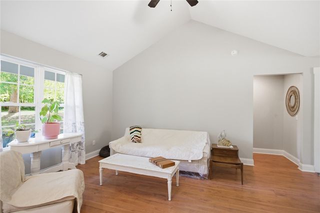 1212 West Oak Highway, Westminster, SC 29693