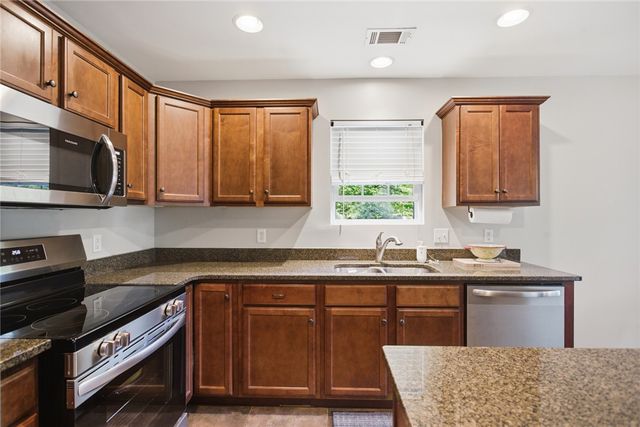 1212 West Oak Highway, Westminster, SC 29693