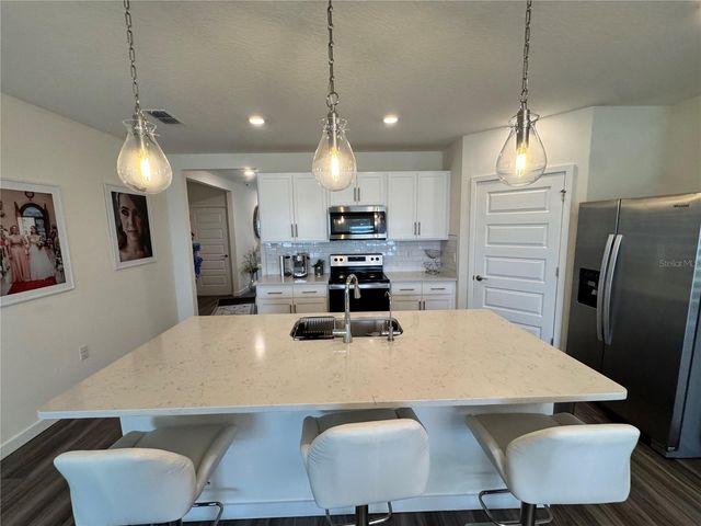 415 TALISI LOOP, St Cloud, FL 34771