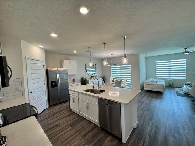 415 TALISI LOOP, St Cloud, FL 34771
