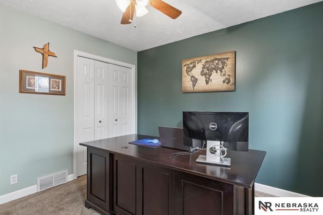 2107 Liberty Lane, Papillion, NE 68133