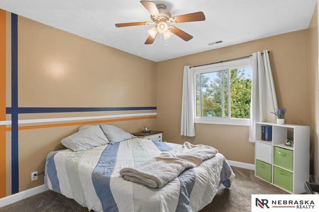 2107 Liberty Lane, Papillion, NE 68133