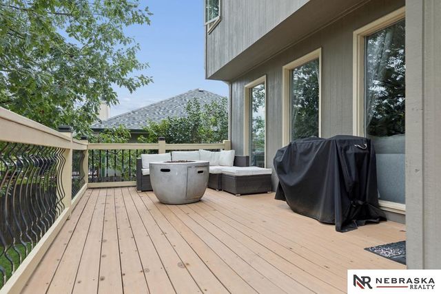 2107 Liberty Lane, Papillion, NE 68133