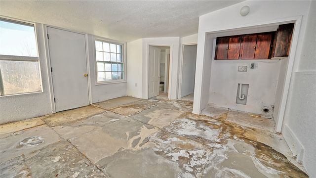 404 S Hall Street, Montague, TX 76251