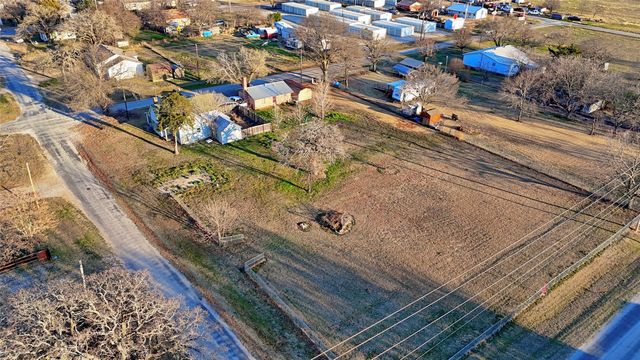 404 S Hall Street, Montague, TX 76251