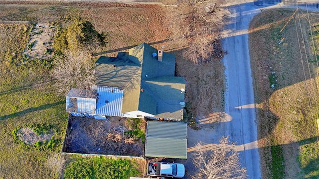 404 S Hall Street, Montague, TX 76251