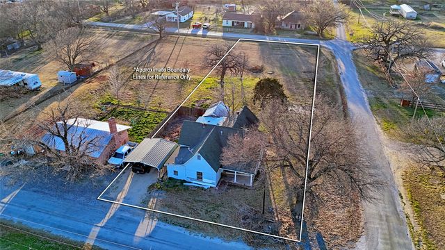 404 S Hall Street, Montague, TX 76251