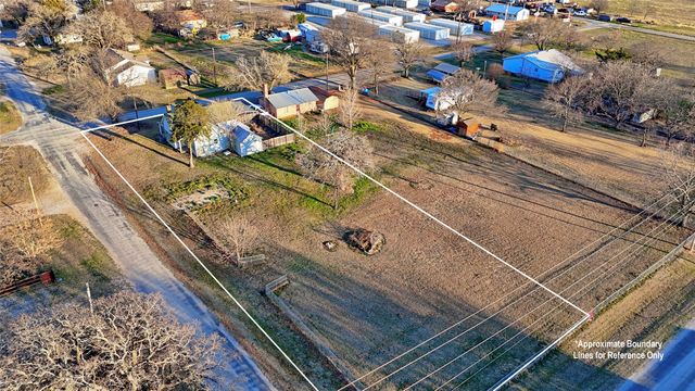 404 S Hall Street, Montague, TX 76251