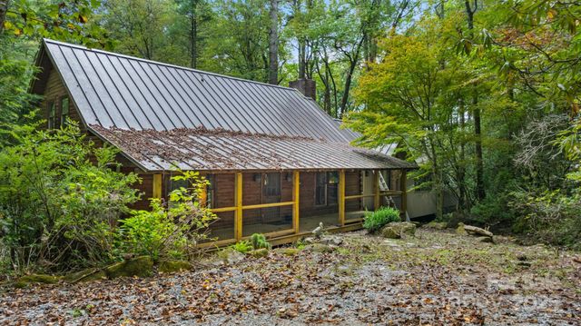 70 Wisteria Lane, Highlands, NC 28741