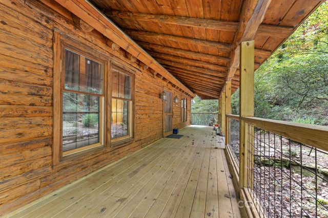 70 Wisteria Lane, Highlands, NC 28741