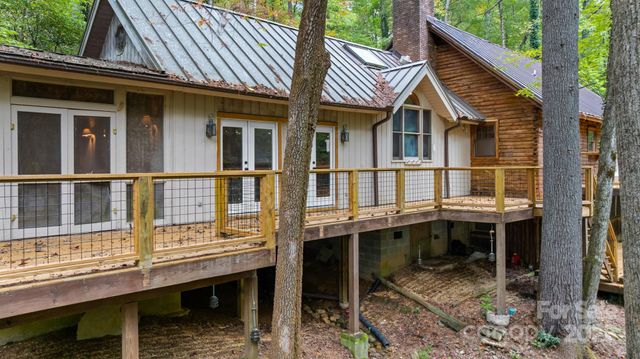 70 Wisteria Lane, Highlands, NC 28741