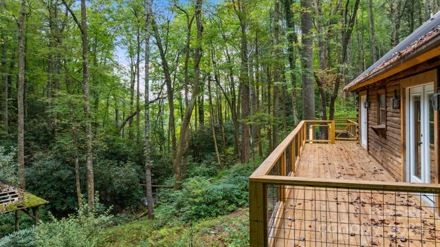 70 Wisteria Lane, Highlands, NC 28741