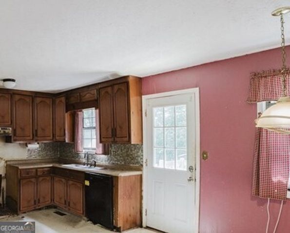 4014 Oak Stone Drive, Douglasville, GA 30135