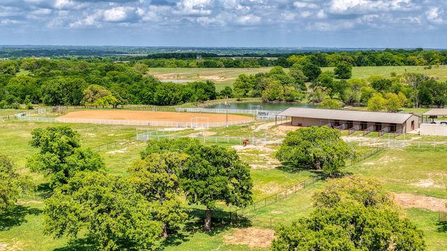 303 Private Road 3365, Boyd, TX 76023