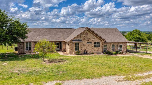 303 Private Road 3365, Boyd, TX 76023