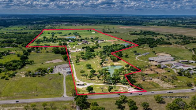 303 Private Road 3365, Boyd, TX 76023