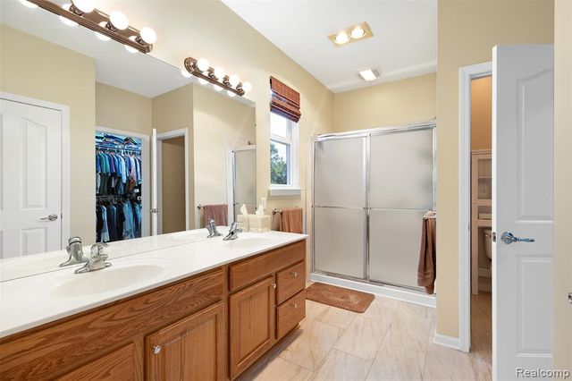 24270 Grand Traverse Avenue, Brownstown, MI 48134