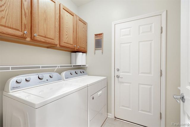 24270 Grand Traverse Avenue, Brownstown, MI 48134