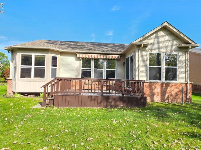 24270 Grand Traverse Avenue, Brownstown, MI 48134