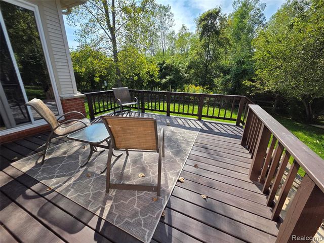 24270 Grand Traverse Avenue, Brownstown, MI 48134