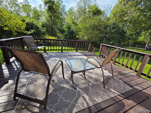 24270 Grand Traverse Avenue, Brownstown, MI 48134