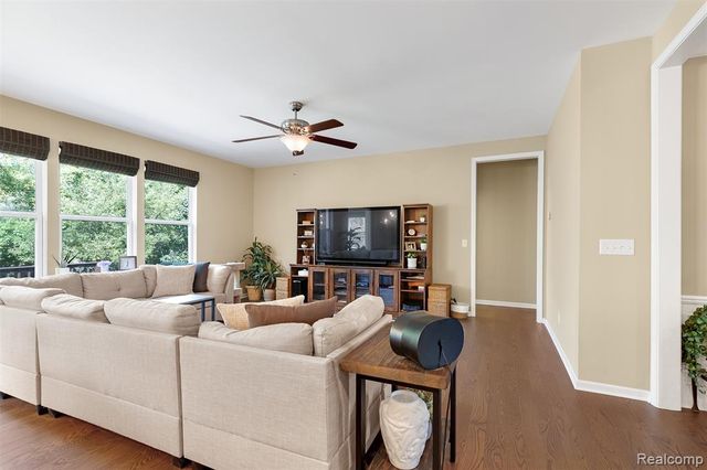 24270 Grand Traverse Avenue, Brownstown, MI 48134