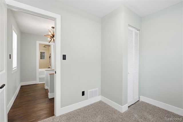 4404 Somerset Avenue, Detroit, MI 48224