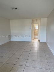 7241 Venetian St 11, Miramar, FL 33023