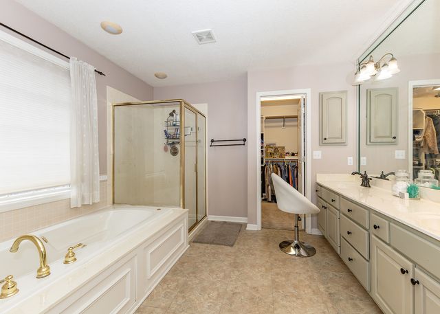 3305 11th Street, Moline, IL 51265