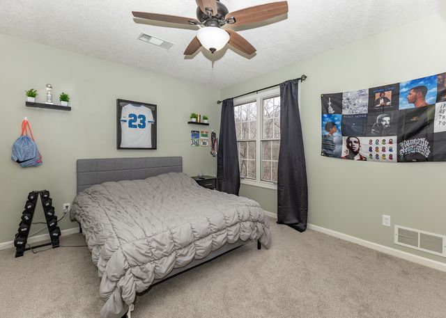 3305 11th Street, Moline, IL 51265