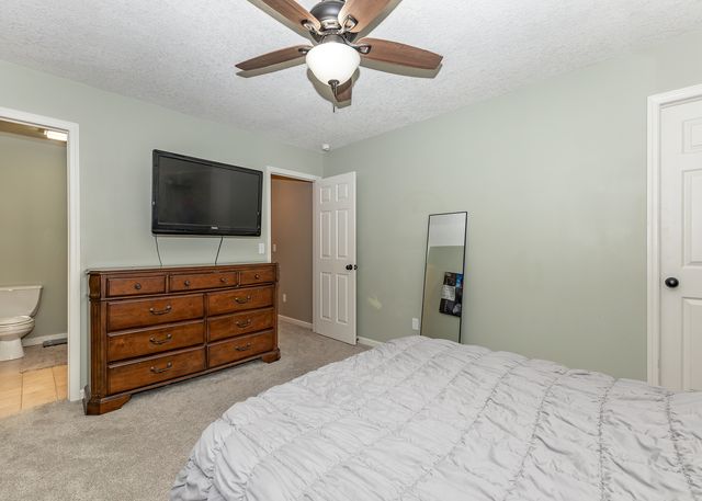 3305 11th Street, Moline, IL 51265