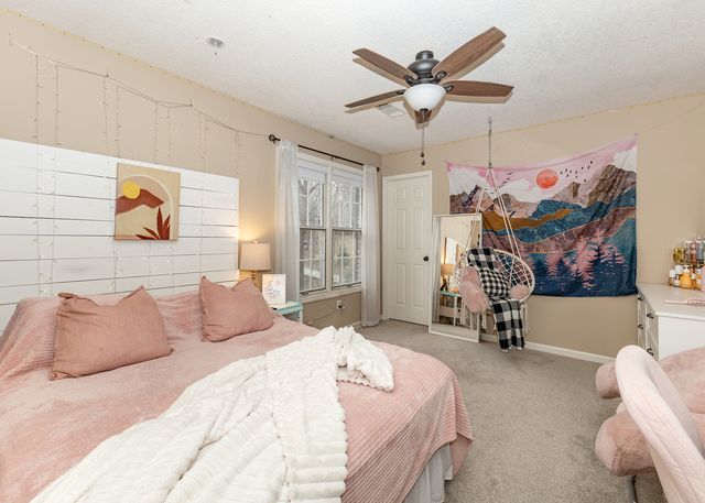 3305 11th Street, Moline, IL 51265