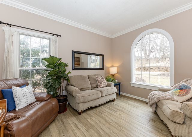 3305 11th Street, Moline, IL 51265