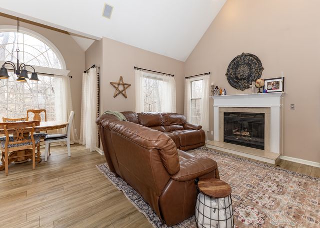 3305 11th Street, Moline, IL 51265