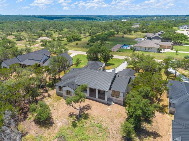 129 Bryce LN, Dripping Springs, TX 78620