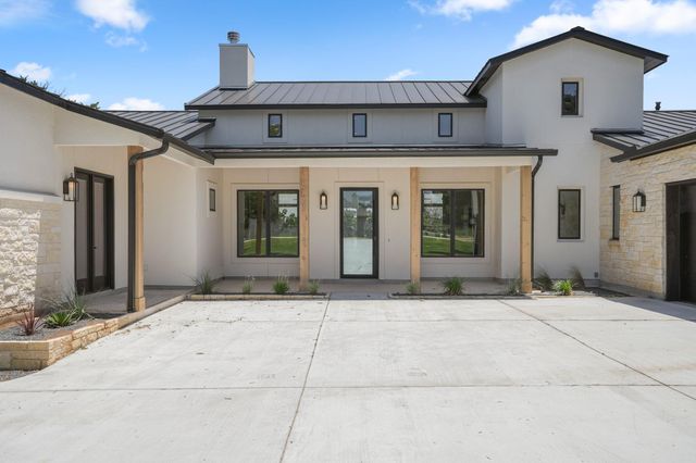 129 Bryce LN, Dripping Springs, TX 78620