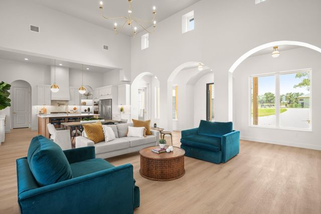 129 Bryce LN, Dripping Springs, TX 78620