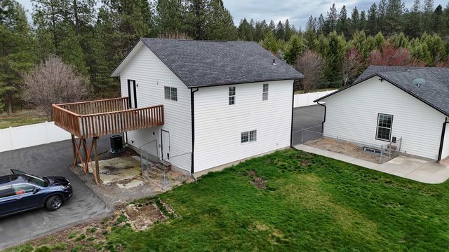 14420 W Charles Rd, Nine Mile Falls, WA 99026