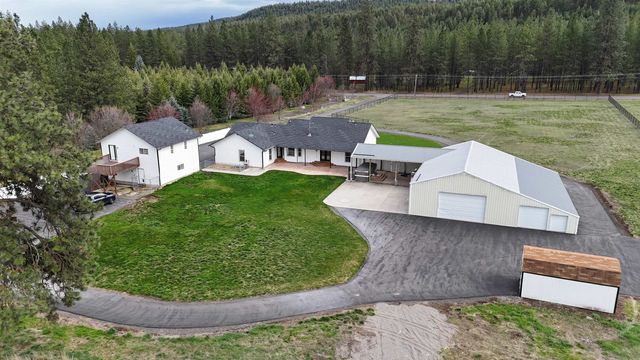 14420 W Charles Rd, Nine Mile Falls, WA 99026