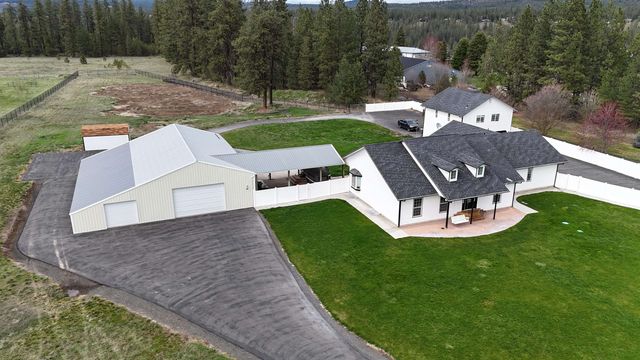 14420 W Charles Rd, Nine Mile Falls, WA 99026