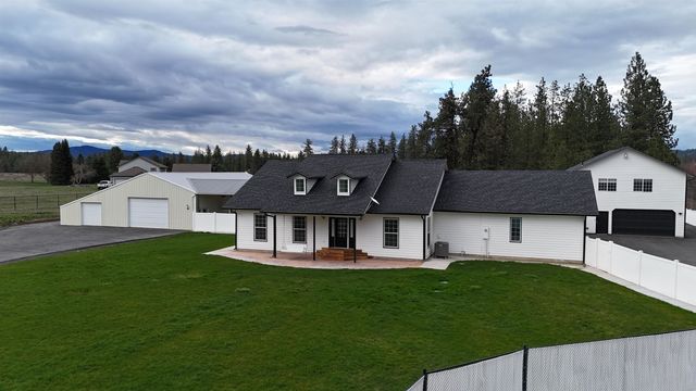 14420 W Charles Rd, Nine Mile Falls, WA 99026
