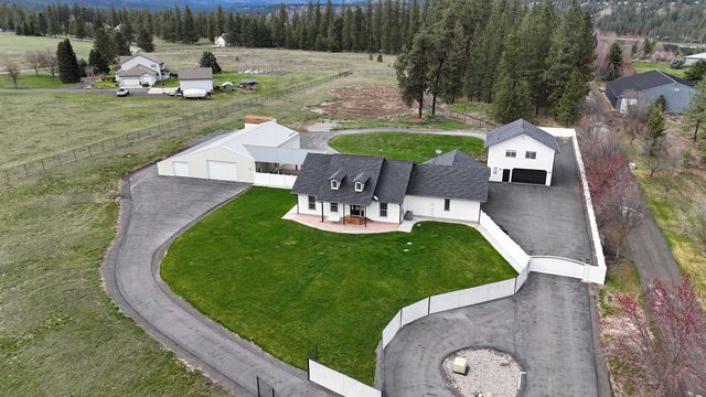 14420 W Charles Rd, Nine Mile Falls, WA 99026