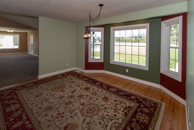 14420 W Charles Rd, Nine Mile Falls, WA 99026