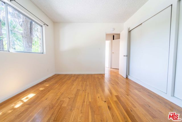 941 N San Vicente Boulevard 1, West Hollywood, CA 90069