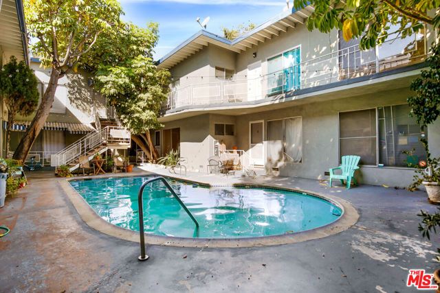 941 N San Vicente Boulevard 1, West Hollywood, CA 90069