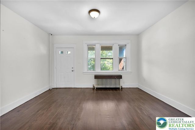 1252 East 4th Street, Bethlehem City, PA 18015