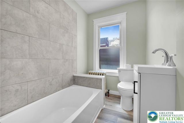 1252 East 4th Street, Bethlehem City, PA 18015