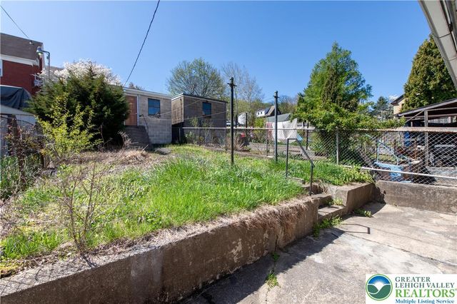 1252 East 4th Street, Bethlehem City, PA 18015