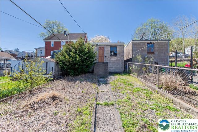 1252 East 4th Street, Bethlehem City, PA 18015